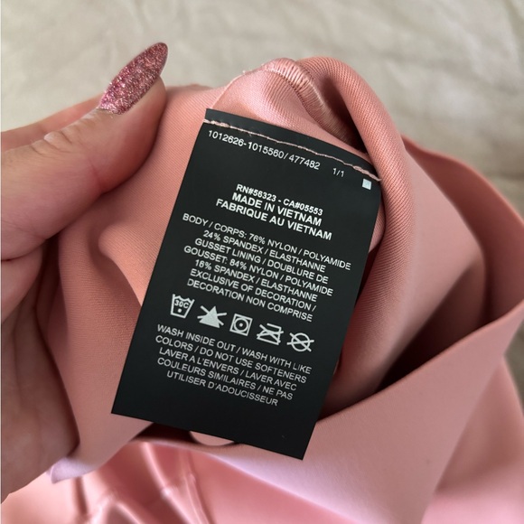 Nike Universal Dri-Fit Pink Leggings - Picture 7 of 7